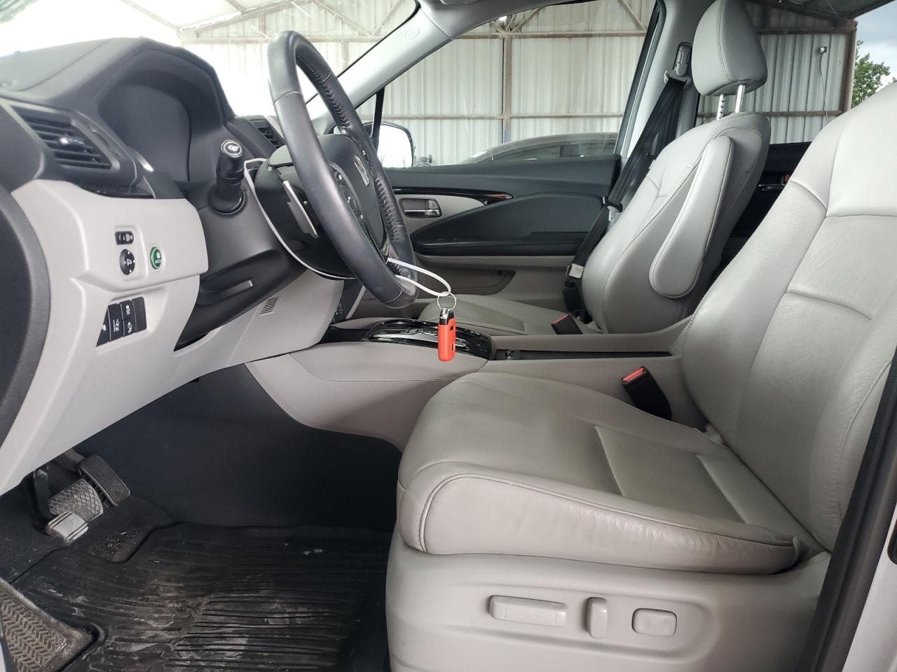 2018 Honda Pilot Touring VIN: 5FNYF6H9XJB039558 Lot: 65469604