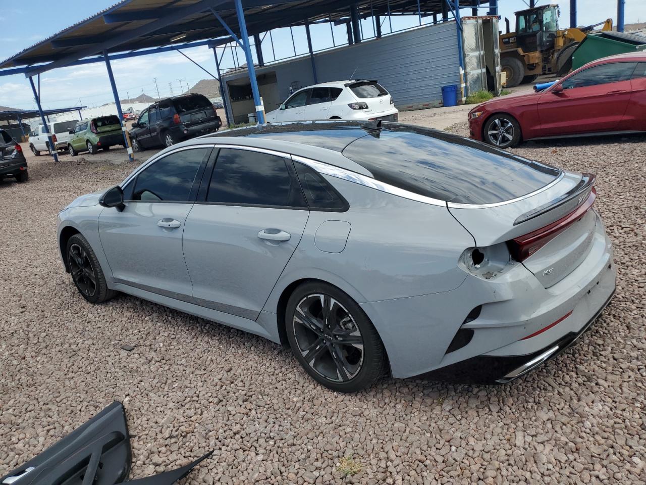 2022 Kia K5 - Image 2
