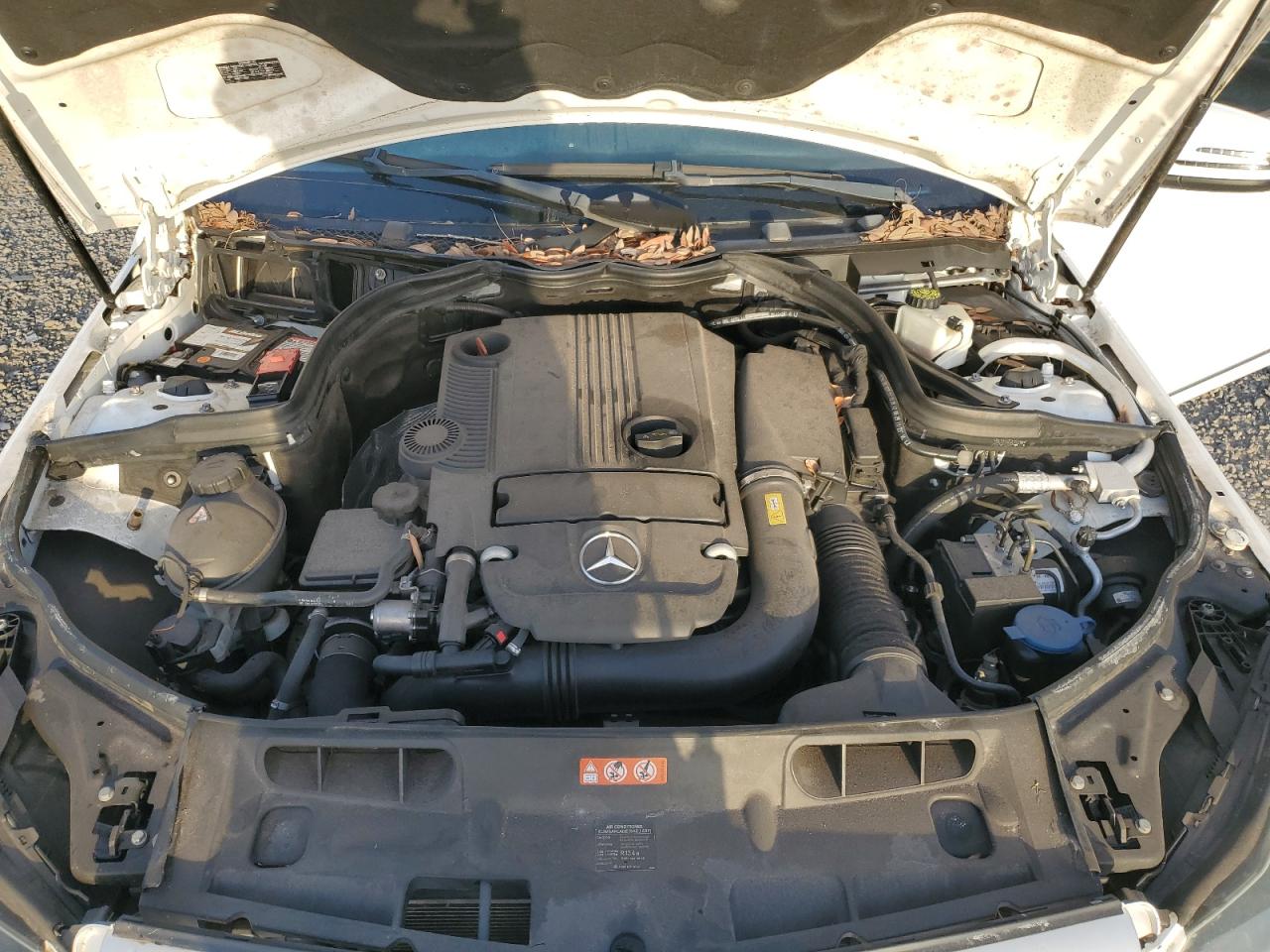 2013 Mercedes-Benz C 250 VIN: WDDGF4HB5DR266115 Lot: 65886124