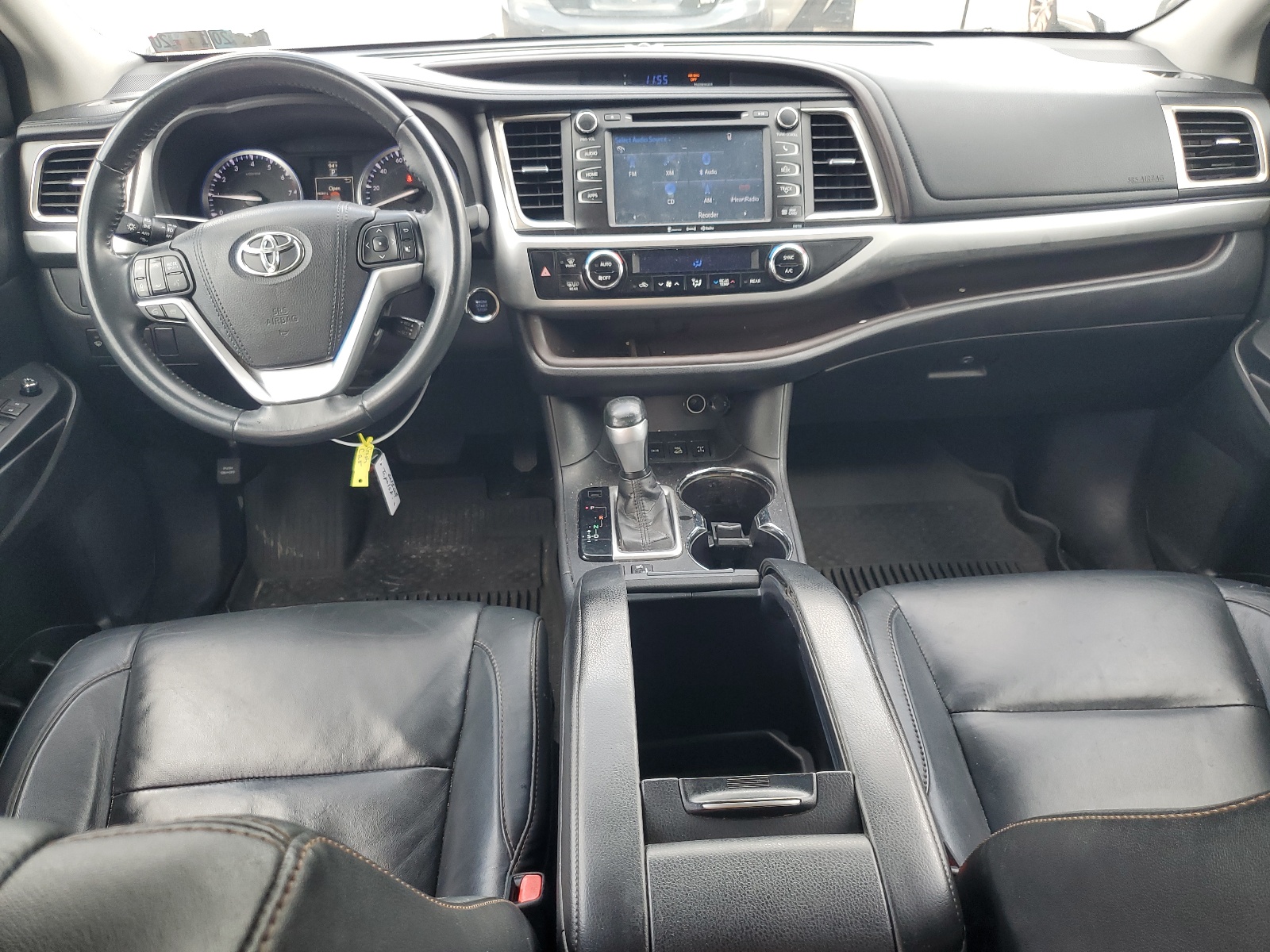 5TDJKRFH1GS331905 2016 Toyota Highlander Xle