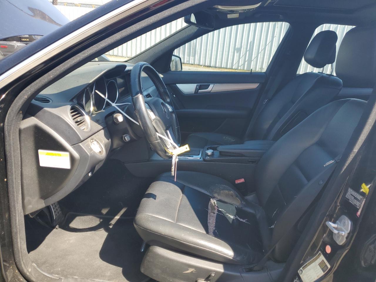 2013 Mercedes-Benz C 250 VIN: WDDGF4HB1DR256245 Lot: 68881904