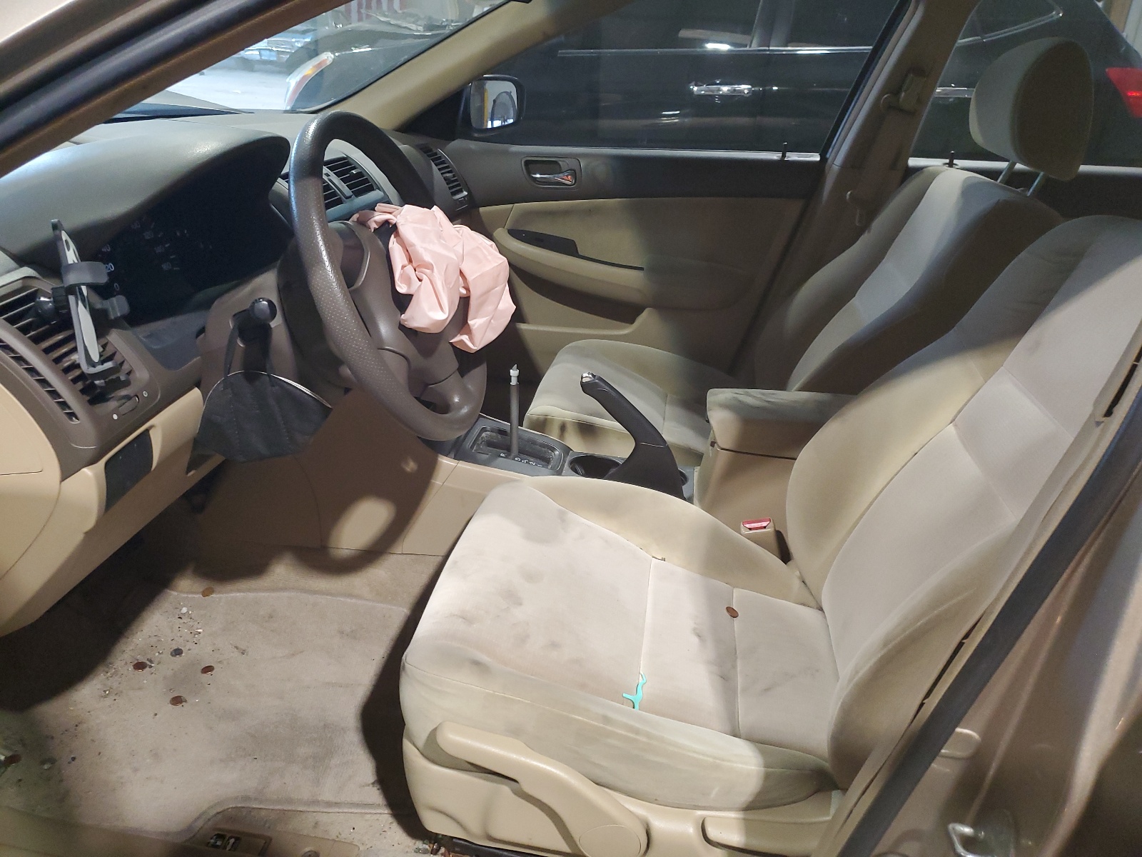 1HGCM56334A157992 2004 Honda Accord Lx