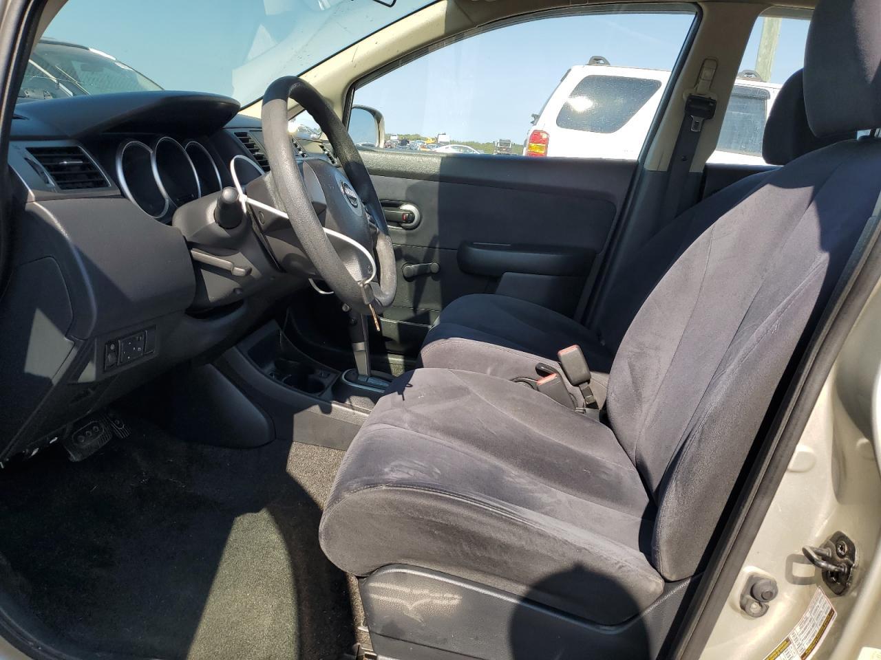 2008 Nissan Versa S VIN: 3N1BC11E18L402790 Lot: 67328884