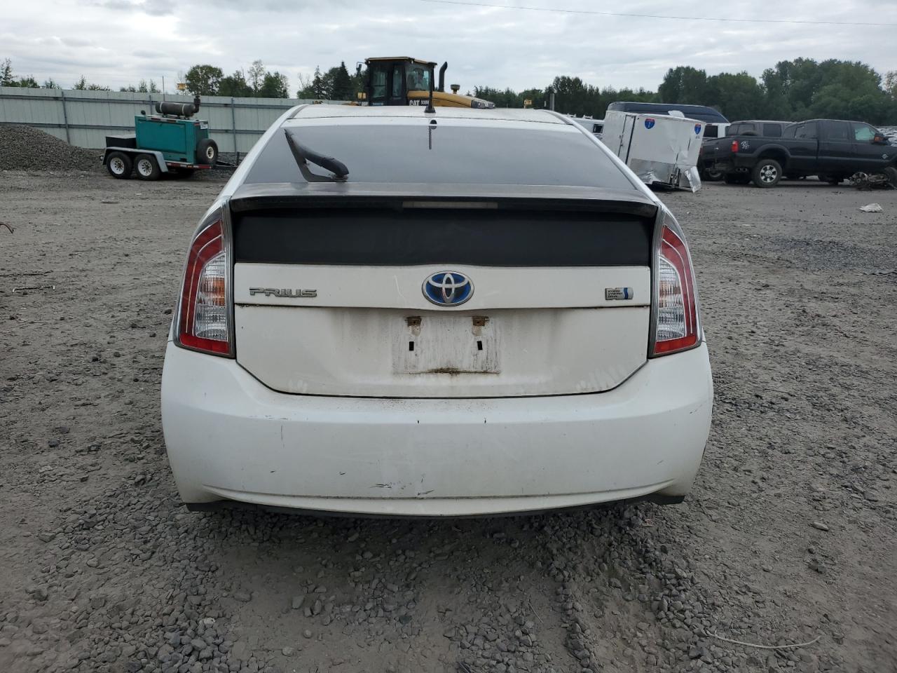 2012 Toyota Prius - Image 6