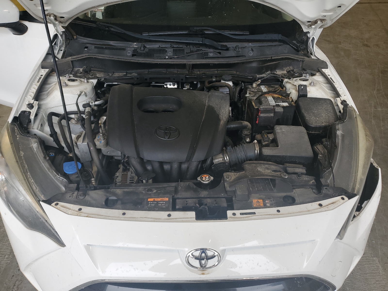 3MYDLBYV7HY154339 2017 Toyota Yaris Ia