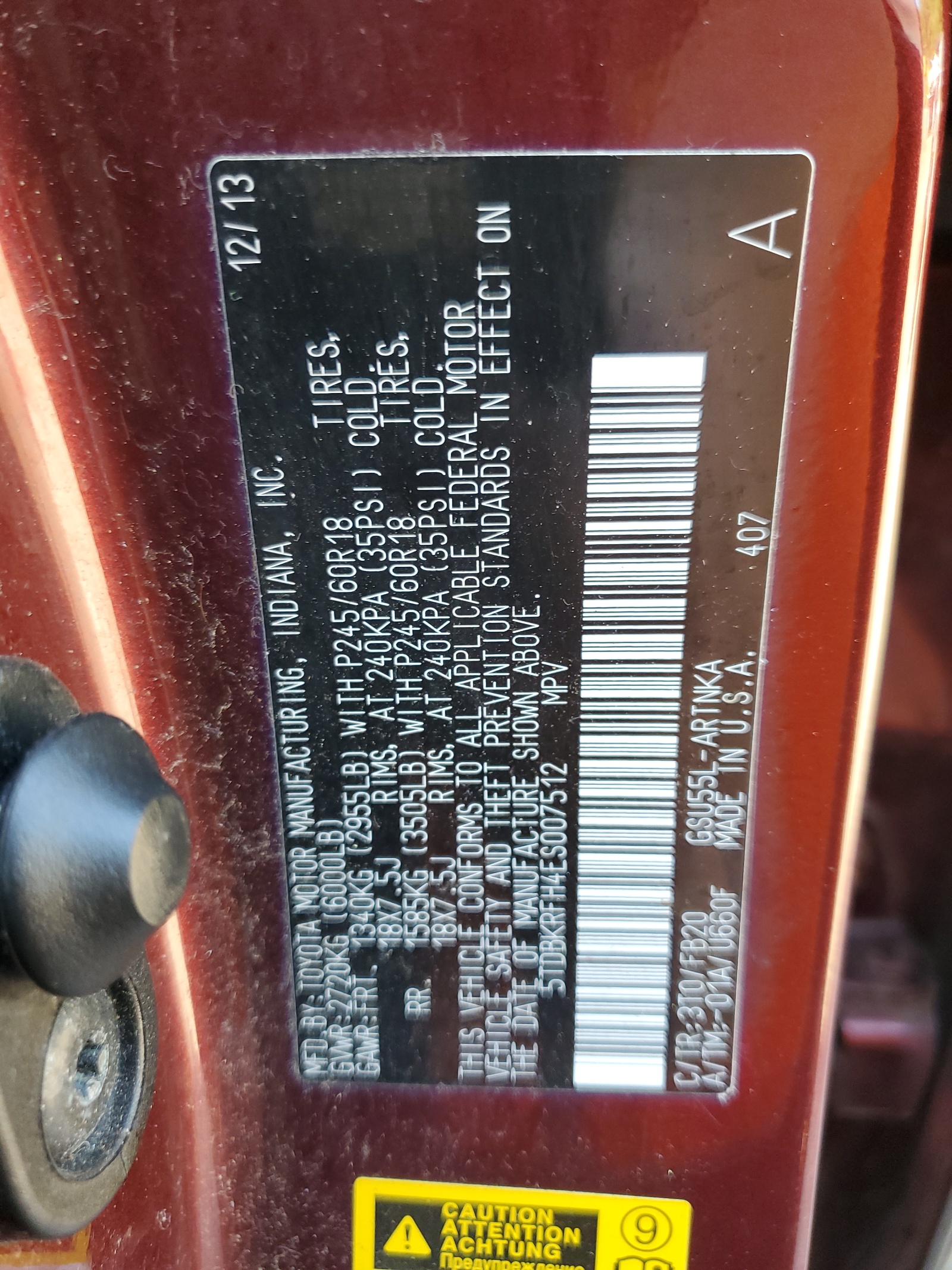 5TDBKRFH4ES007512 2014 Toyota Highlander Le