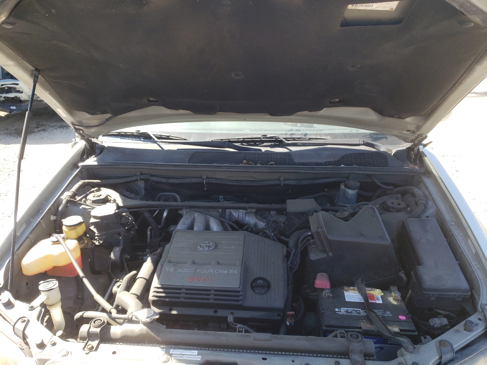 JTEGF21A310010678 2001 Toyota Highlander