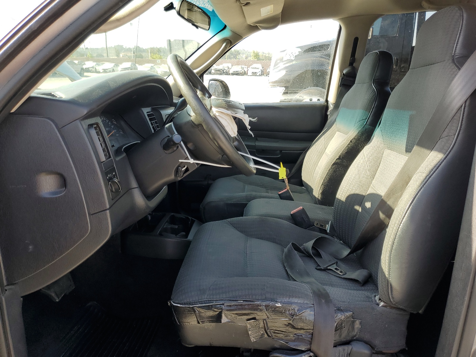 1B4HR28N21F574860 2001 Dodge Durango