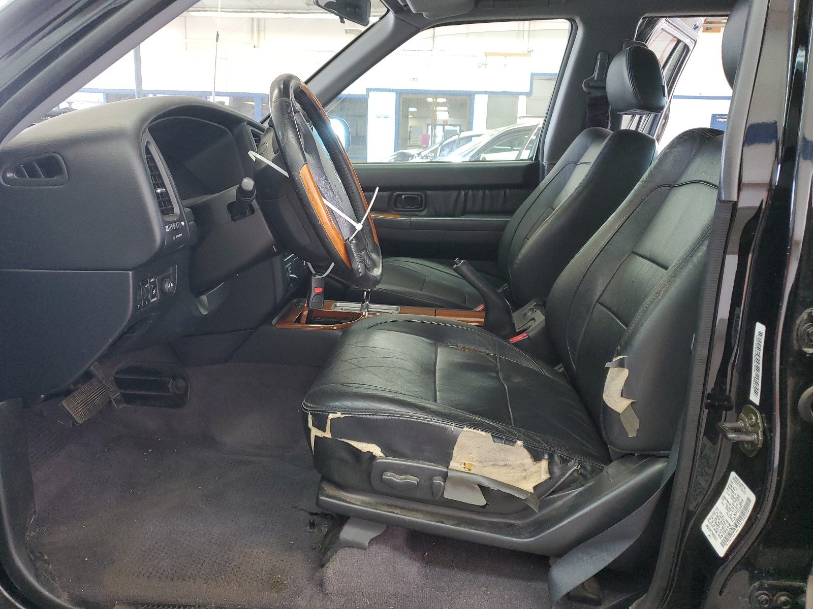 JNRDR09Y73W303410 2003 Infiniti Qx4