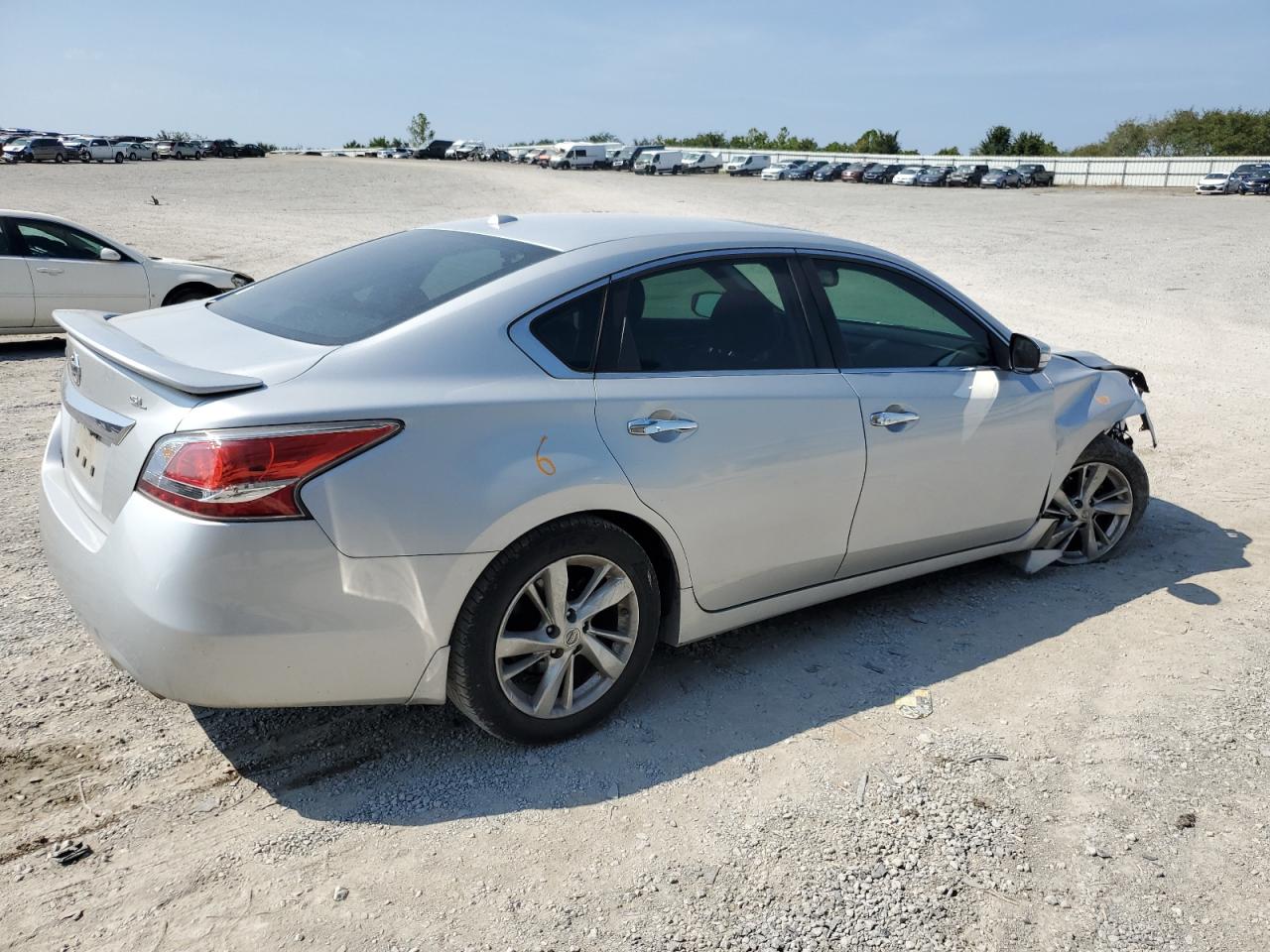 1N4AL3AP0FN346334 2015 Nissan Altima 2.5