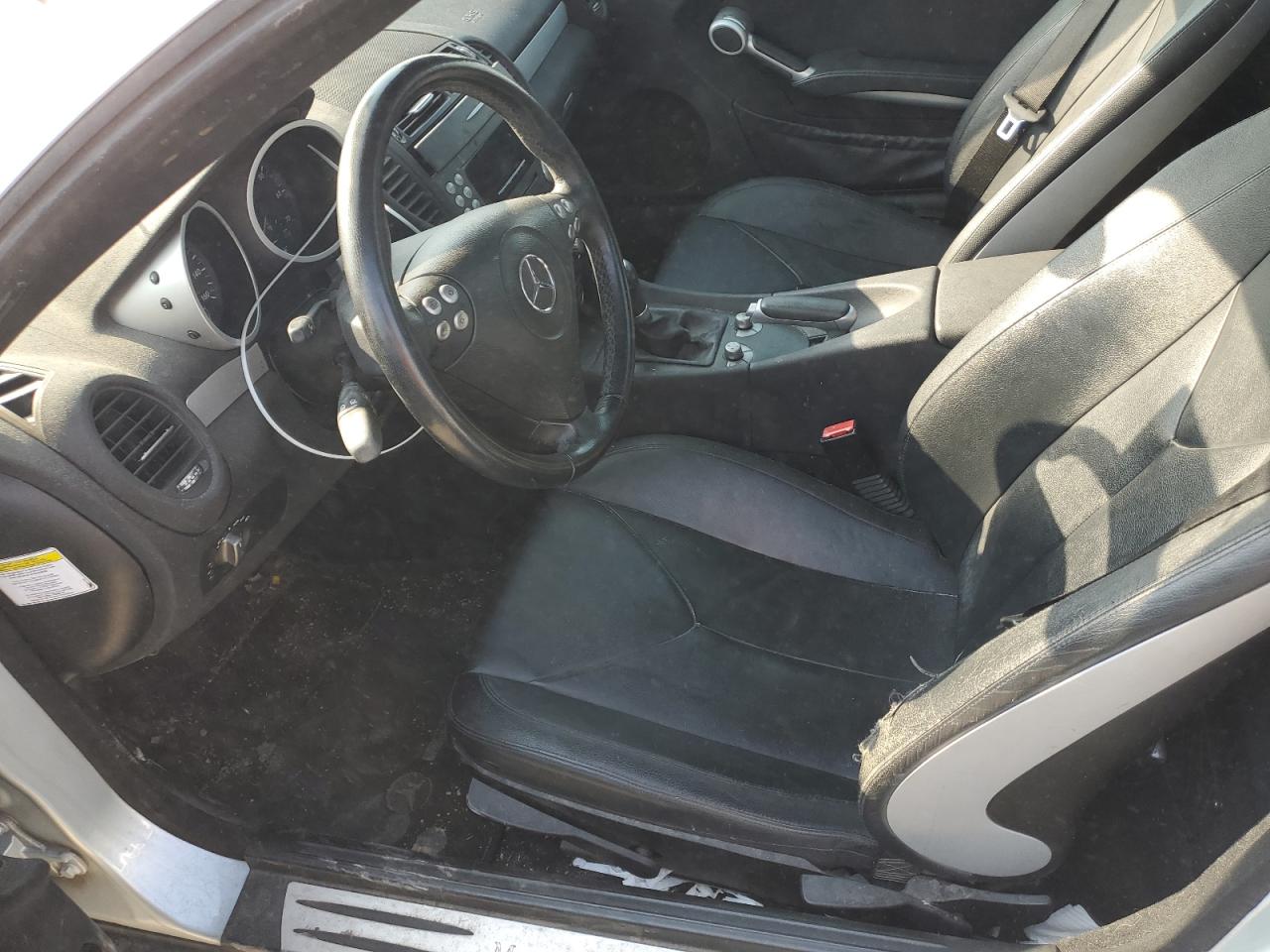 2005 Mercedes-Benz Slk 350 VIN: WDBWK56F35F057180 Lot: 65650714