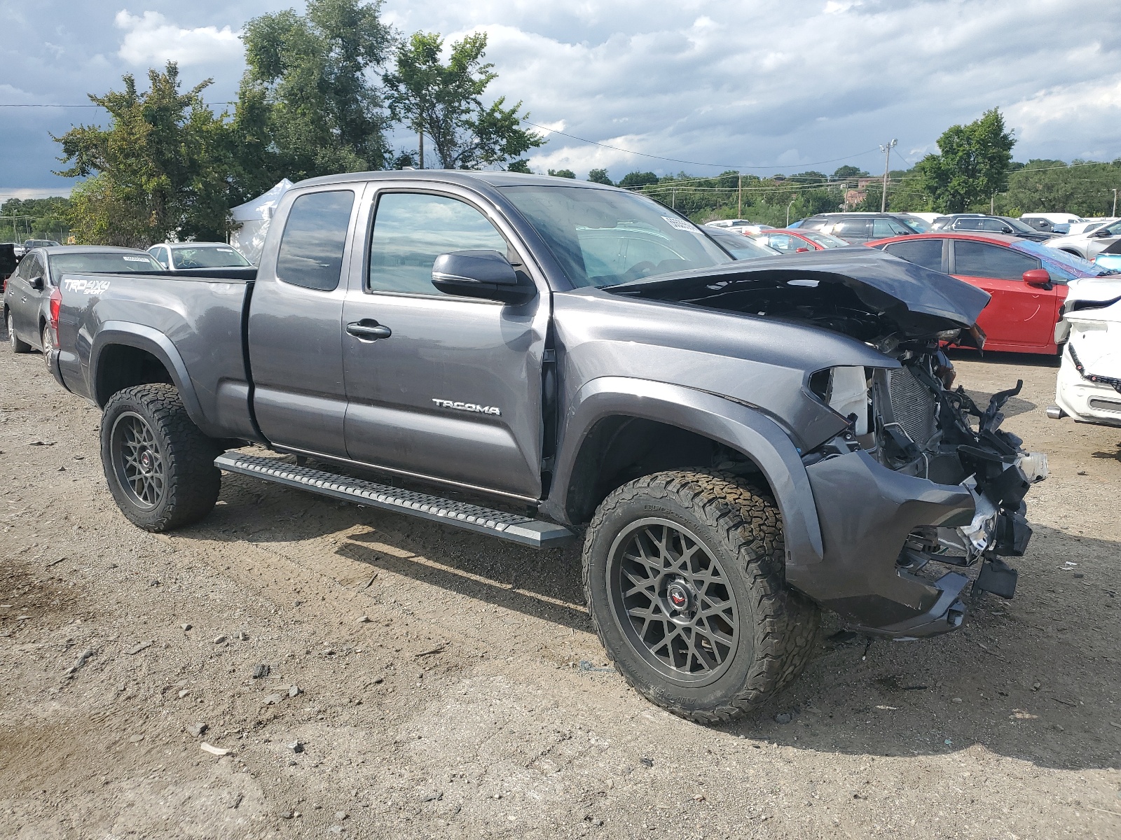 2017 Toyota Tacoma Access Cab vin: 5TFSZ5ANXHX102656