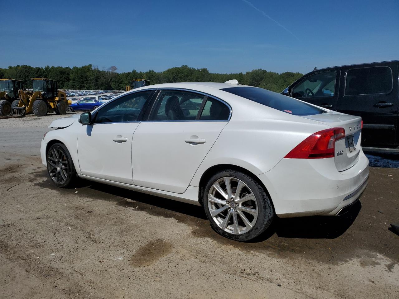 LYV402HK0HB149803 2017 VOLVO S60 - Image 2