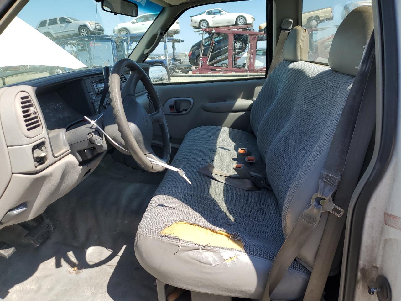 1998 Chevrolet Gmt-400 C1500 VIN: 1GCEC14W2WZ282776 Lot: 66768794