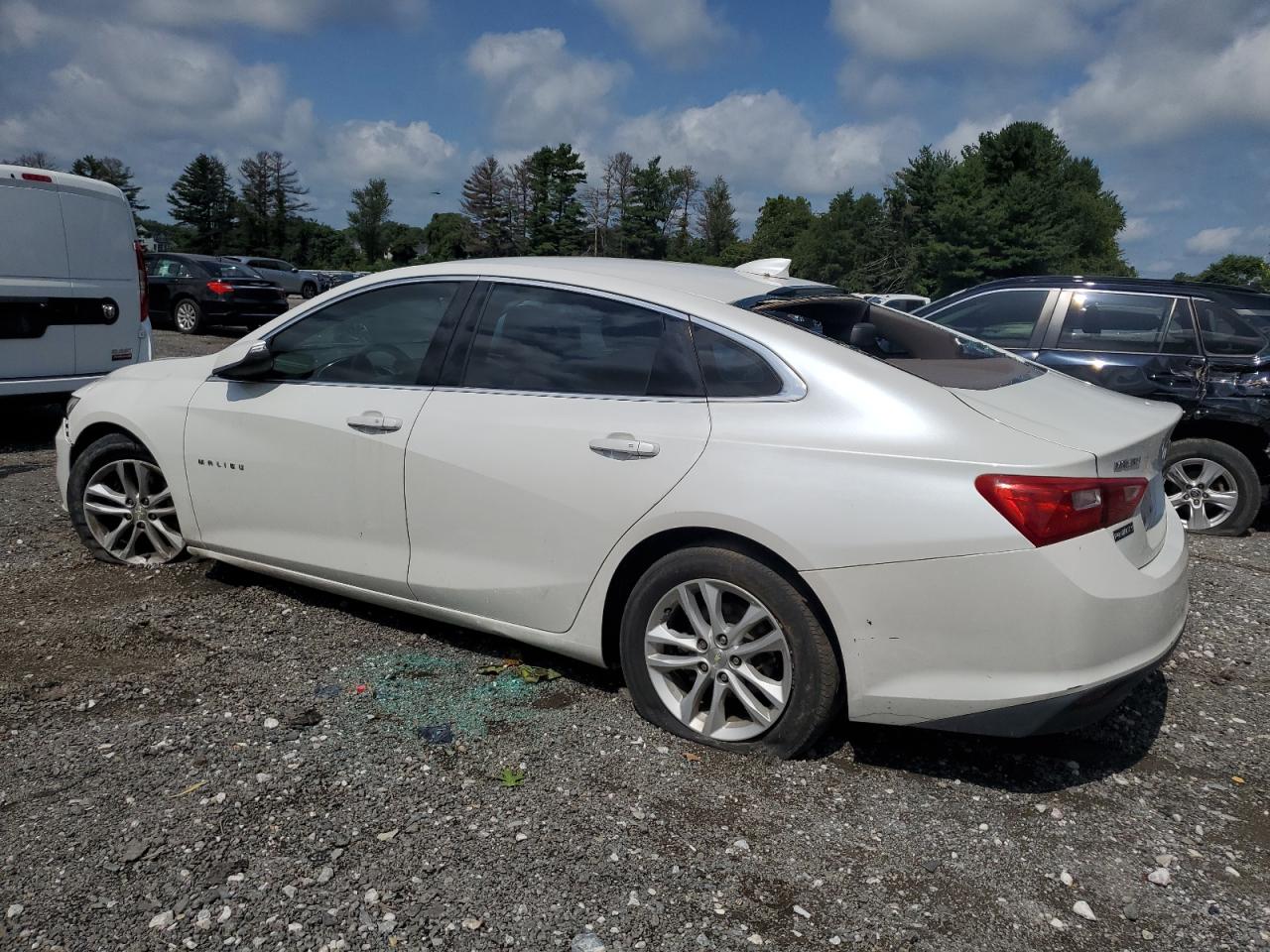 1G1ZE5ST3GF170043 2016 CHEVROLET MALIBU - Image 2