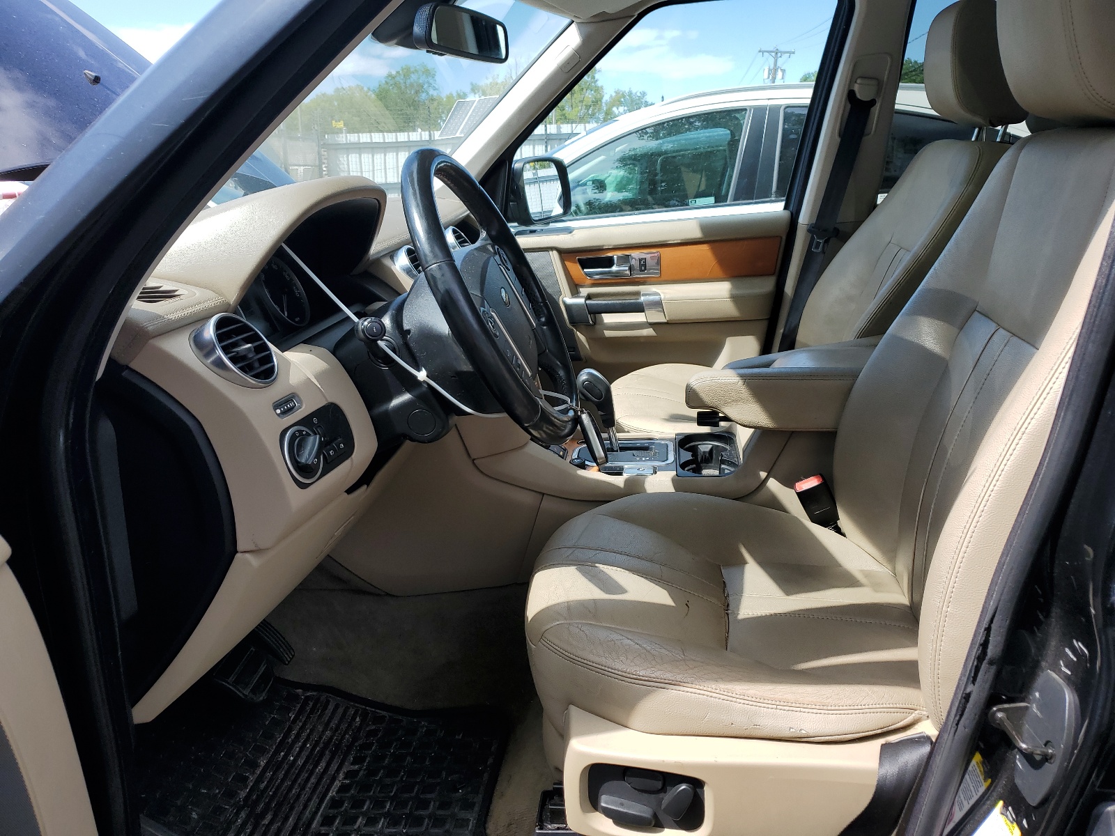 SALAM2D43AA540156 2010 Land Rover Lr4 Hse Plus