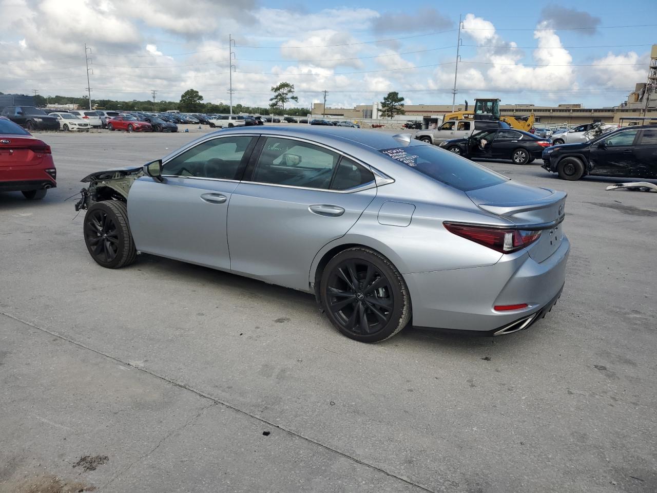 58AJZ1B10RU174604 2024 LEXUS ES - Image 2