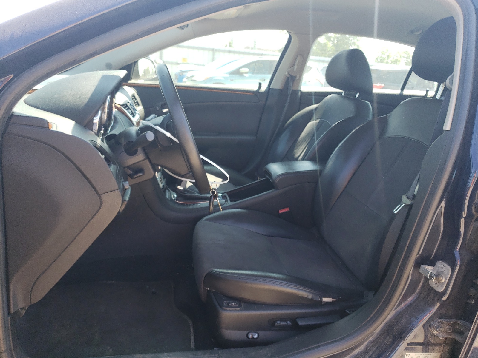 1G1ZD5E72A4106242 2010 Chevrolet Malibu 2Lt