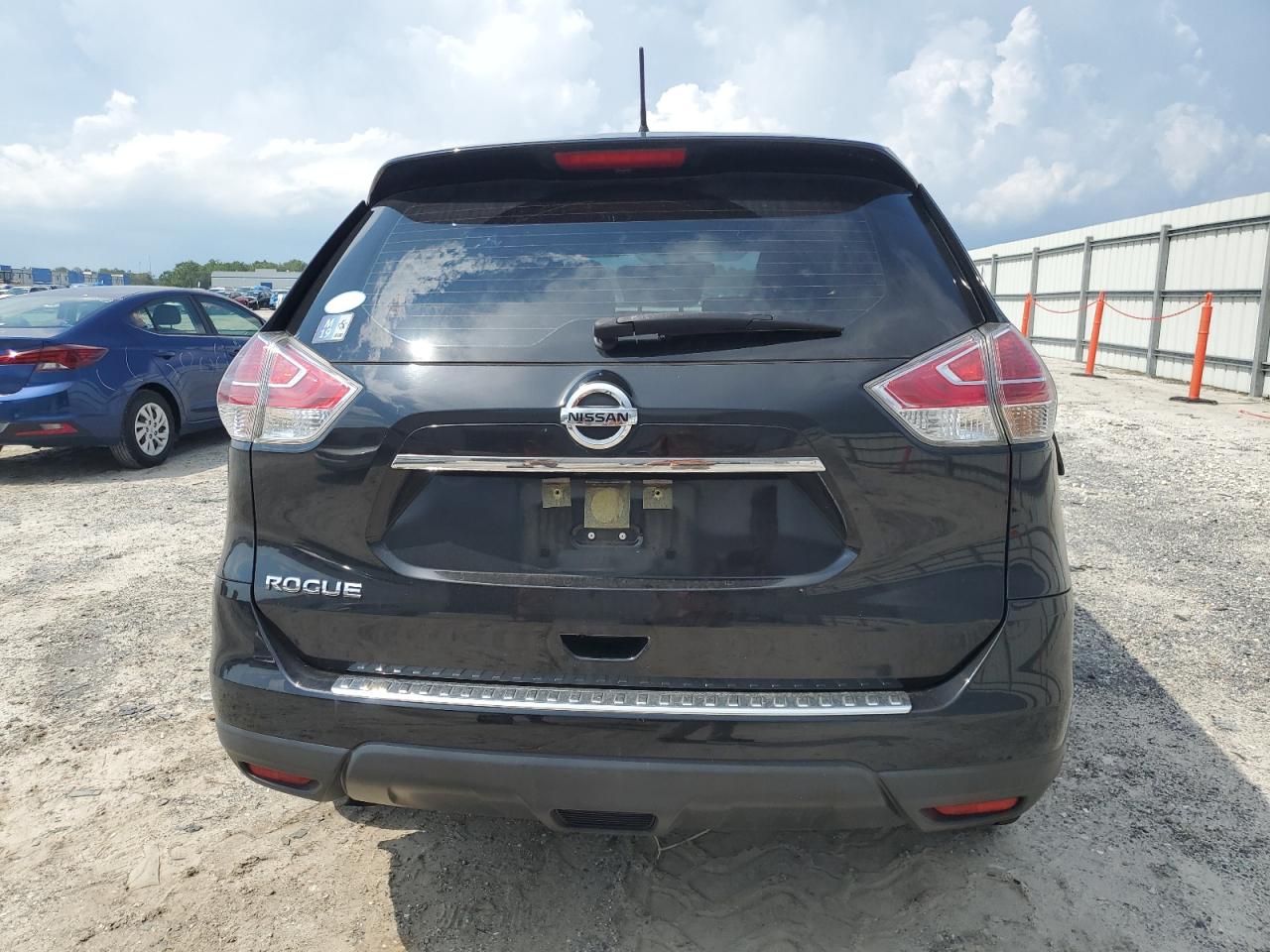 2016 Nissan Rogue S VIN: JN8AT2MT9GW004944 Lot: 67036664