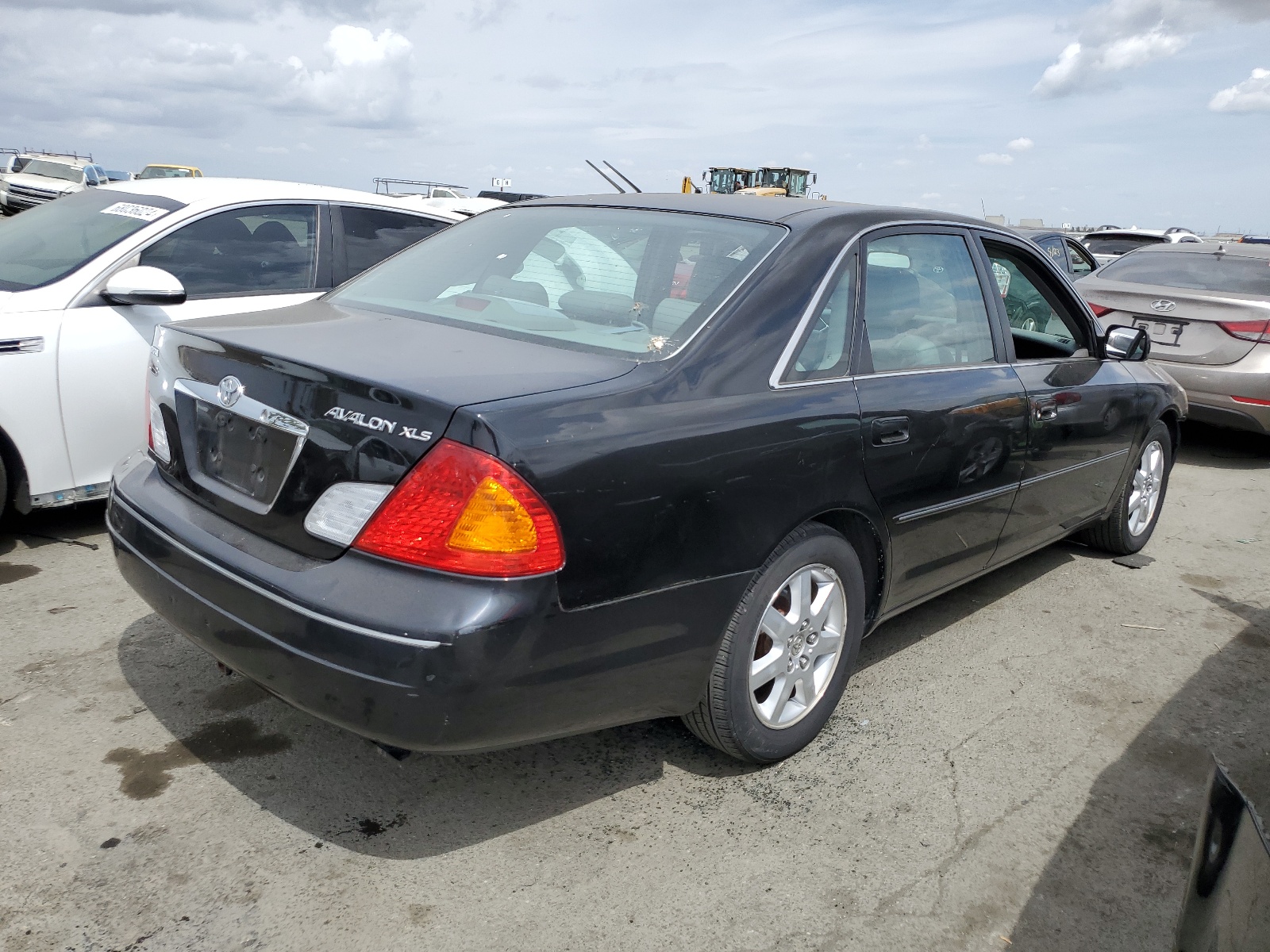 4T1BF28B2YU061598 2000 Toyota Avalon Xl