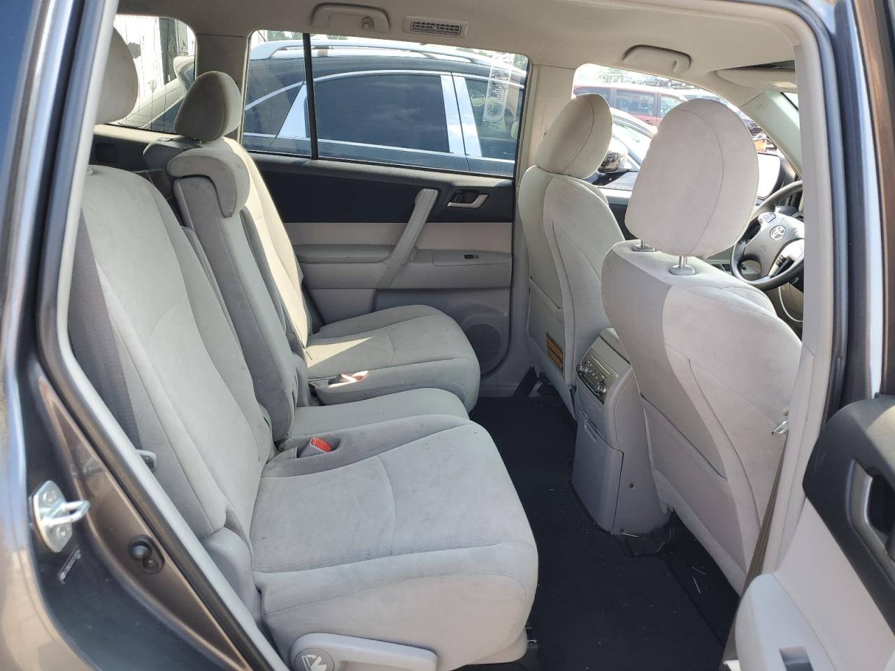 2012 Toyota Highlander Base VIN: 5TDBK3EH2CS126204 Lot: 66036734