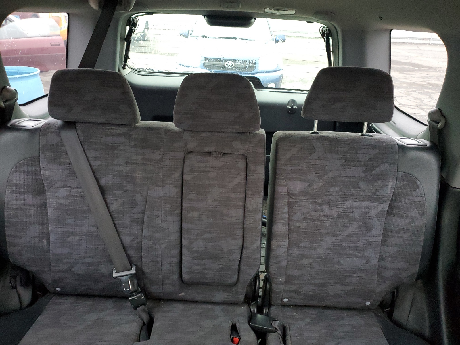 SHSRD78404U204079 2004 Honda Cr-V Lx