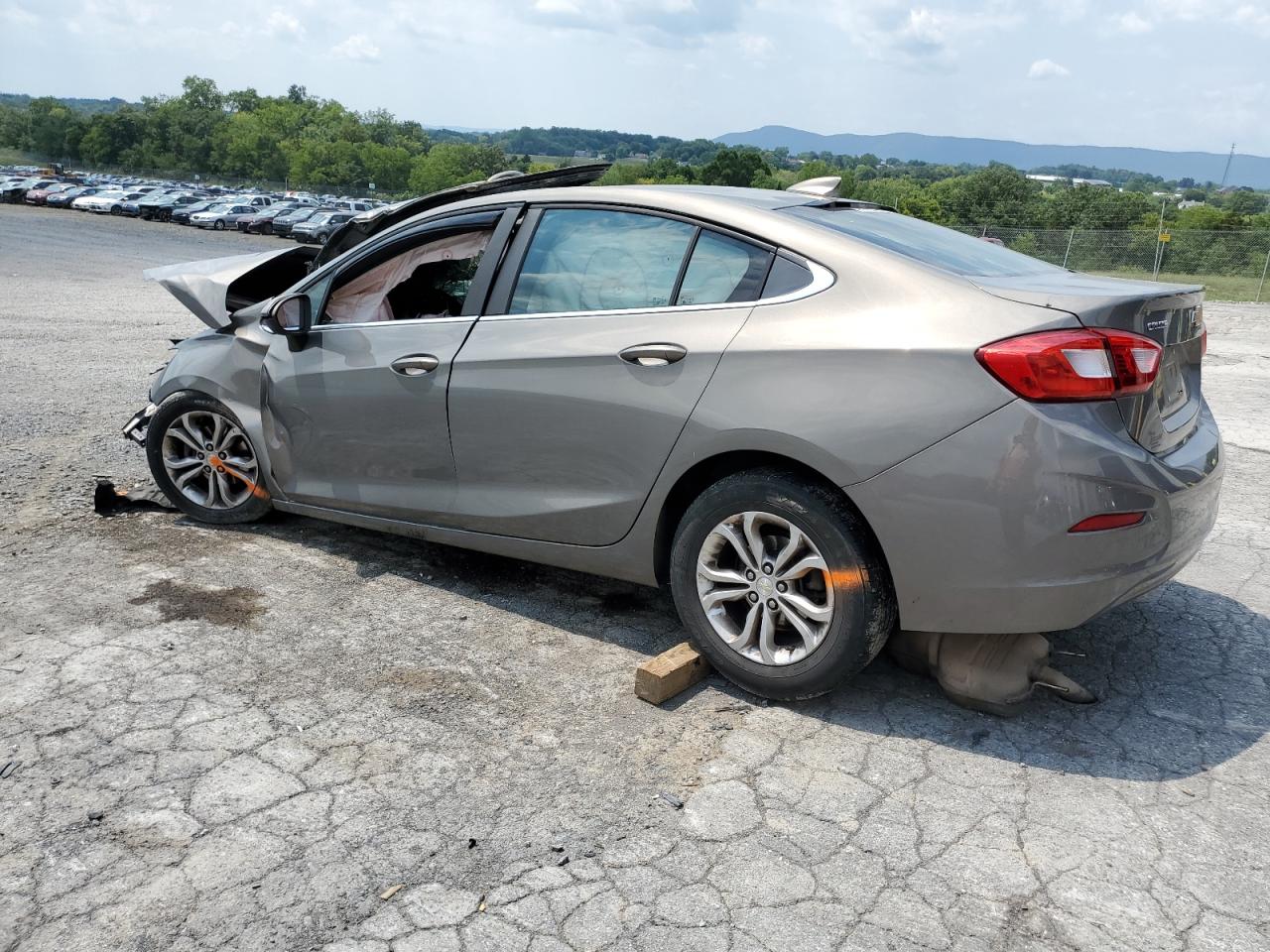 1G1BE5SM0K7114414 2019 Chevrolet Cruze Lt