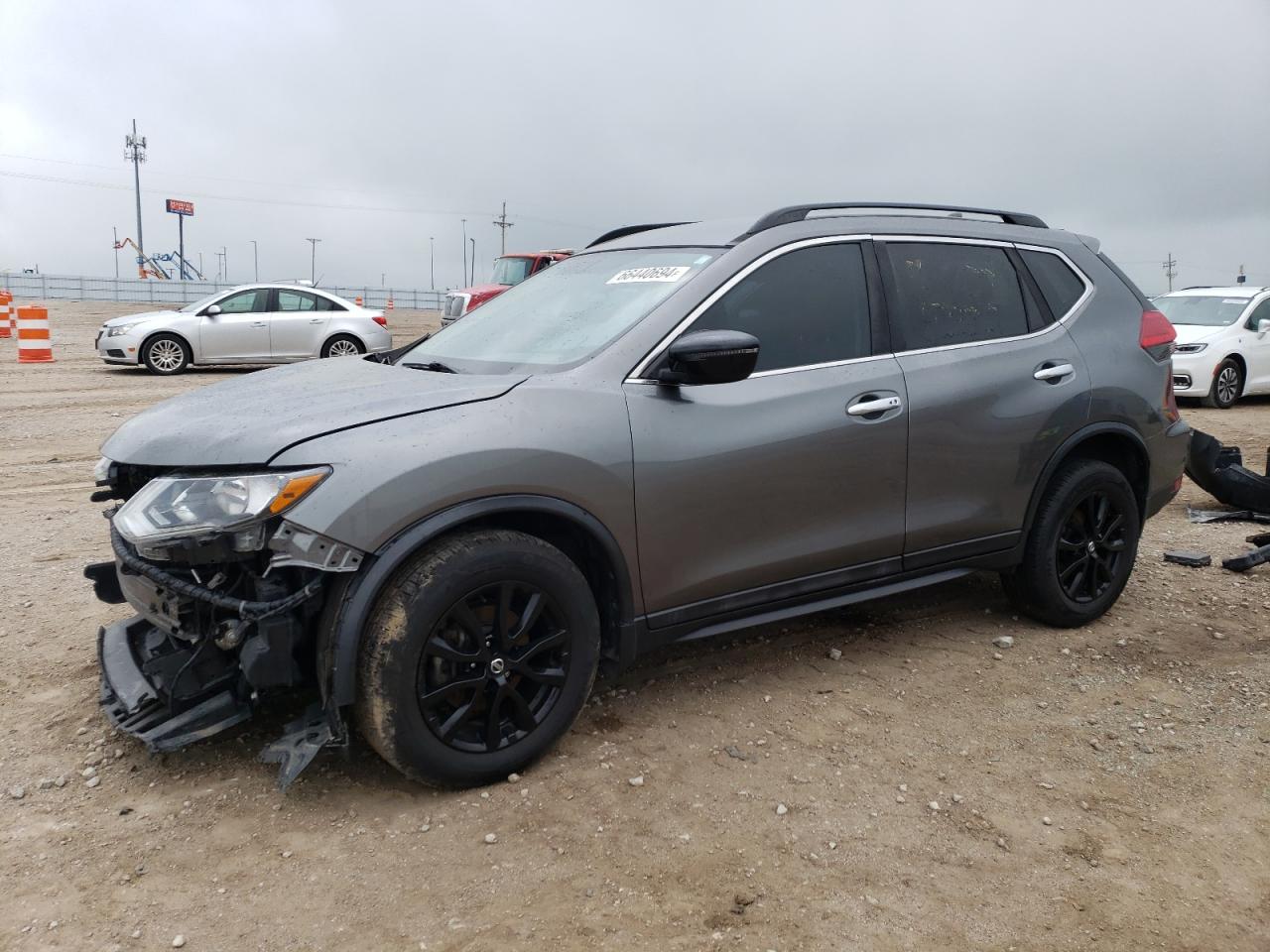 5N1AT2MV4HC816244 2017 NISSAN ROGUE - Image 1