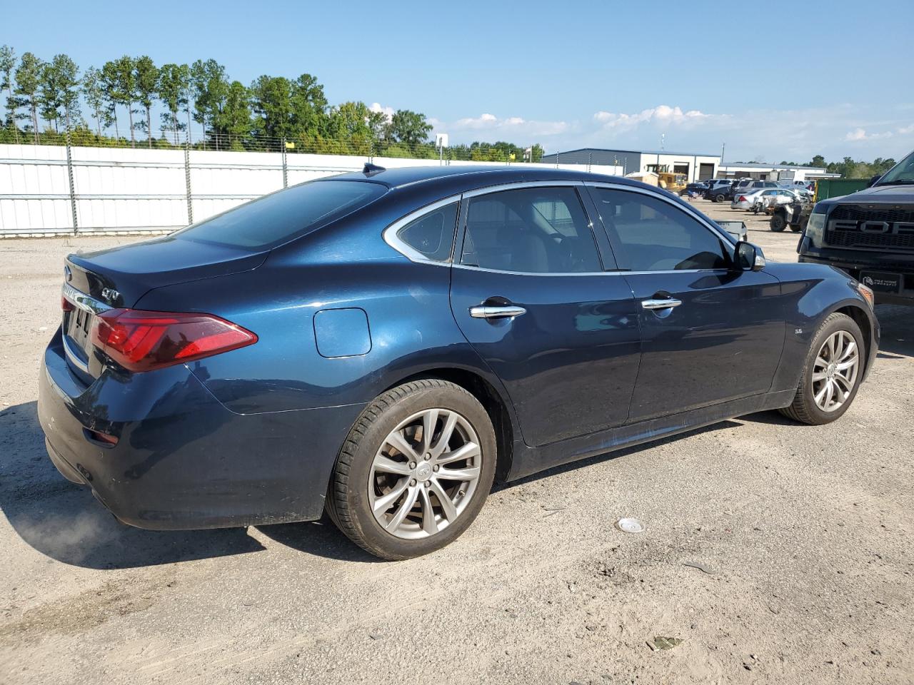 JN1AY1AP5FM150012 2015 Infiniti Q70 5.6