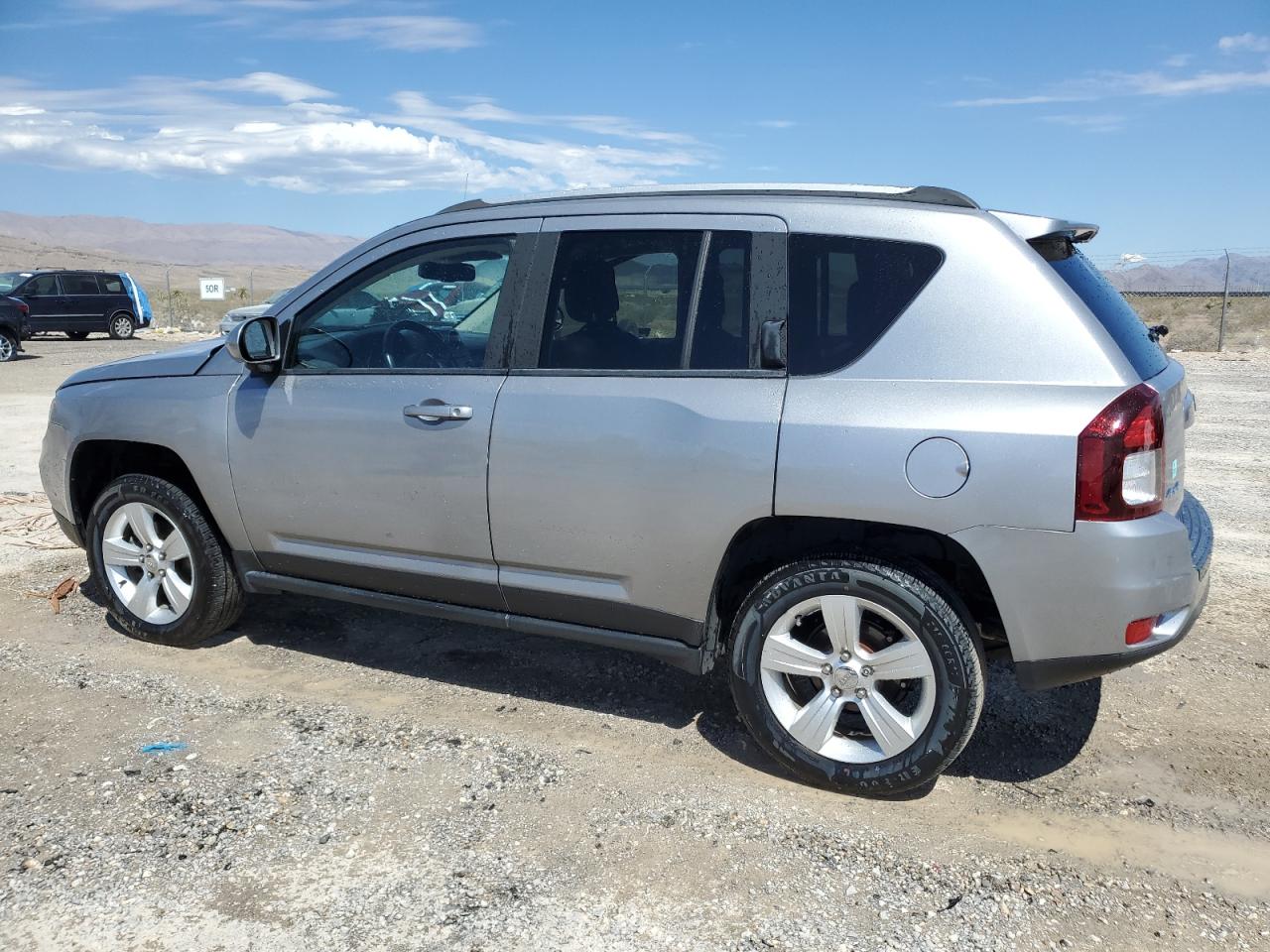 1C4NJDEB0GD594158 2016 JEEP COMPASS - Image 2