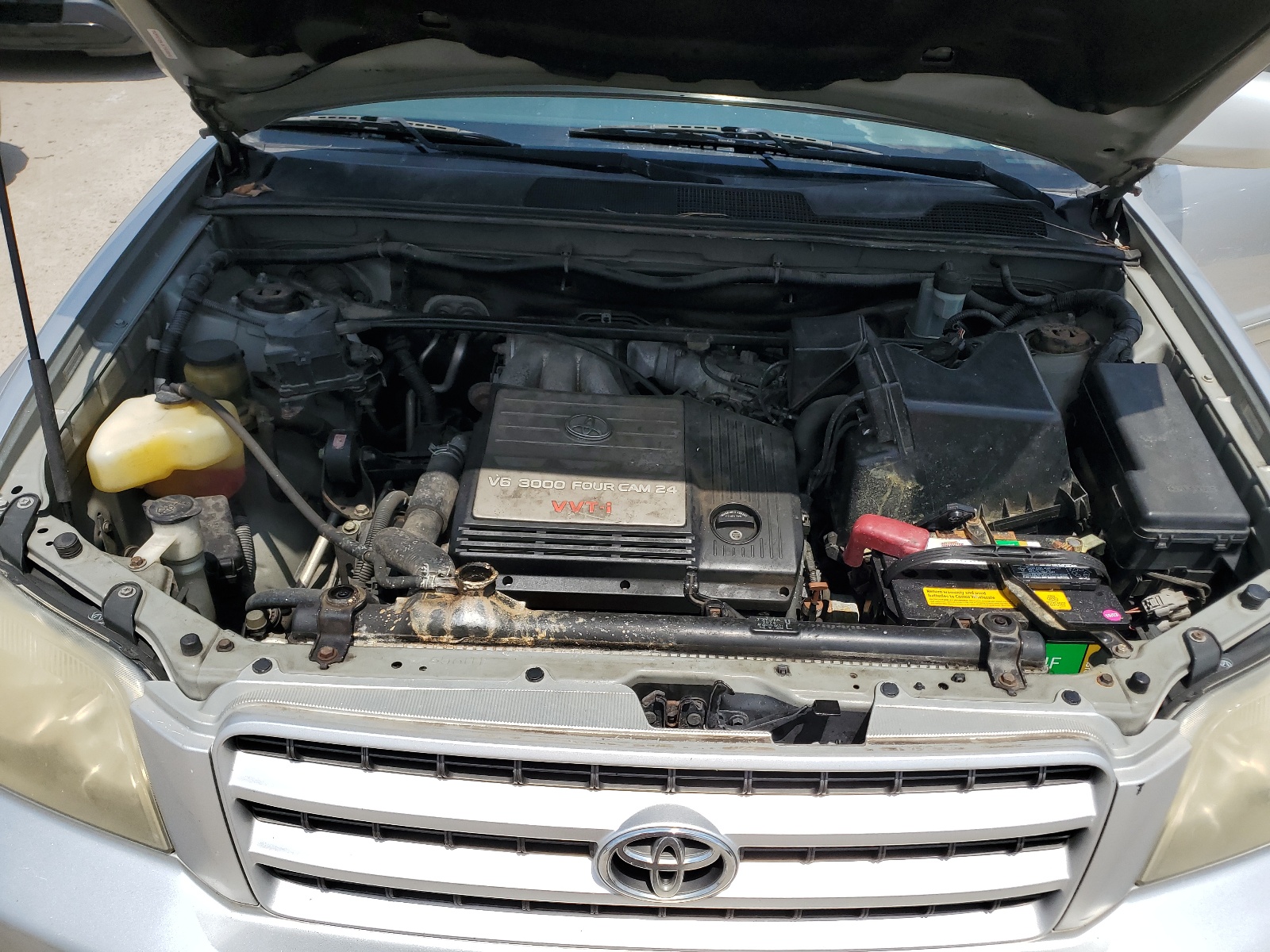 JTEGF21AX20067929 2002 Toyota Highlander Limited