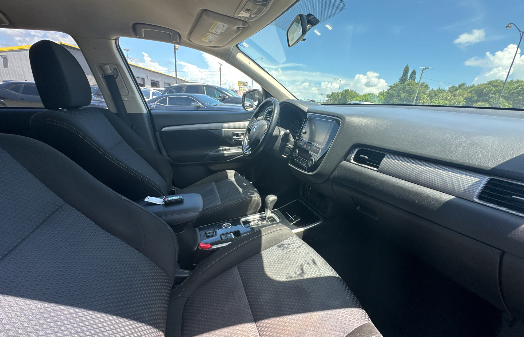 2017 Mitsubishi Outlander Se vin: JA4AZ3A35HZ055503