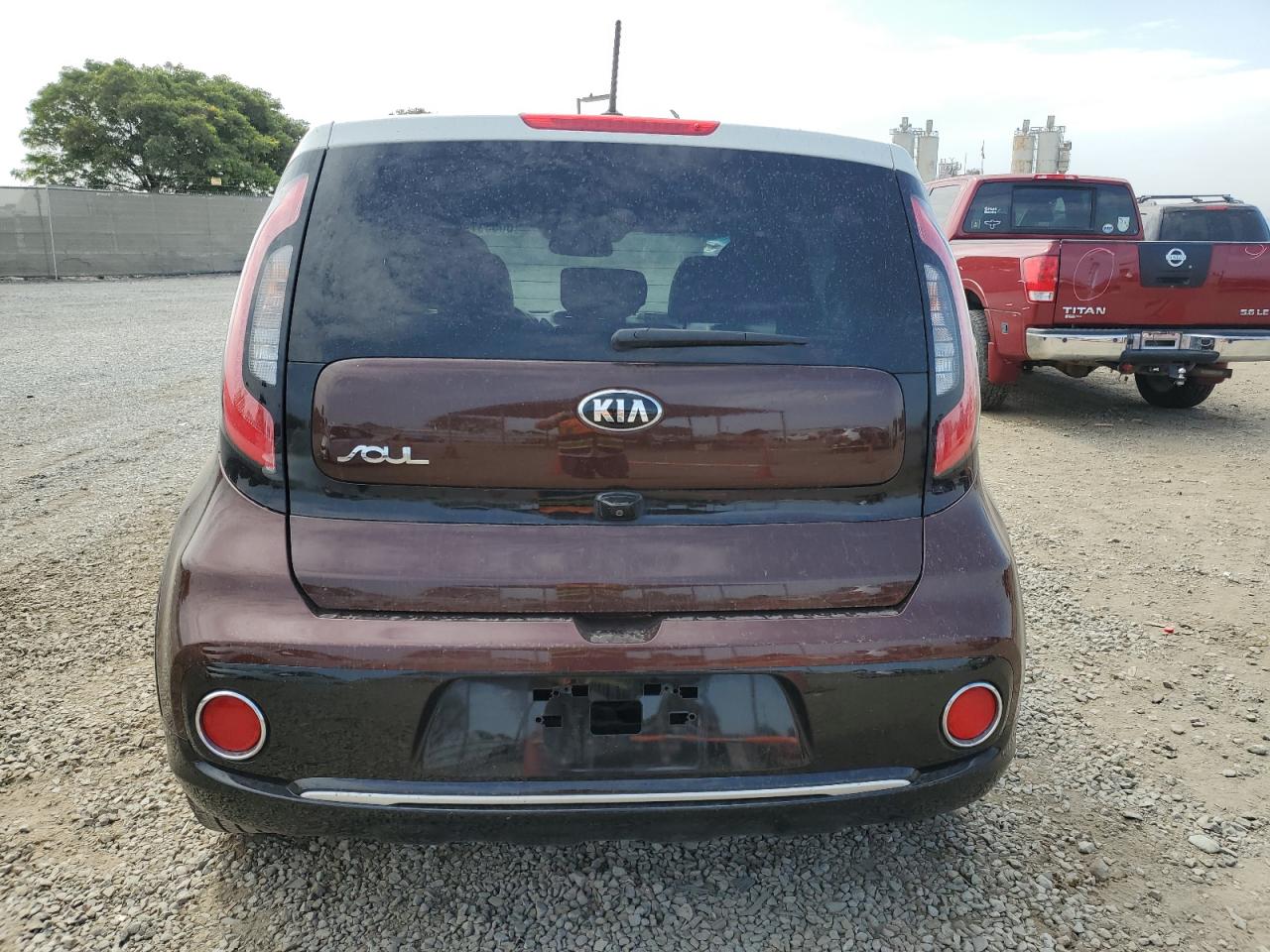 2017 Kia Soul + VIN: KNDJP3A55H7462231 Lot: 66539794