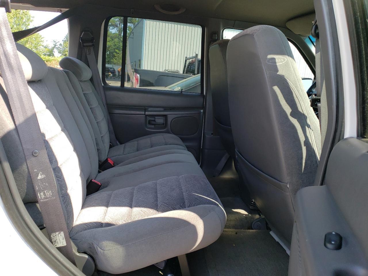 2000 Ford Explorer Xlt VIN: 1FMDU73E6YUB51625 Lot: 63055885