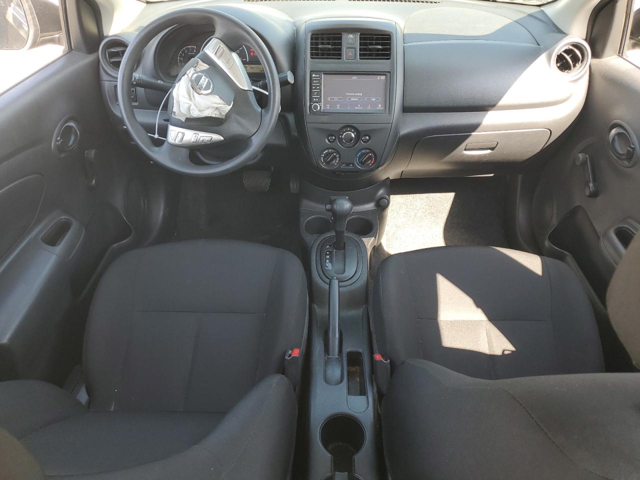 3N1CN7APXKL807055 2019 Nissan Versa S