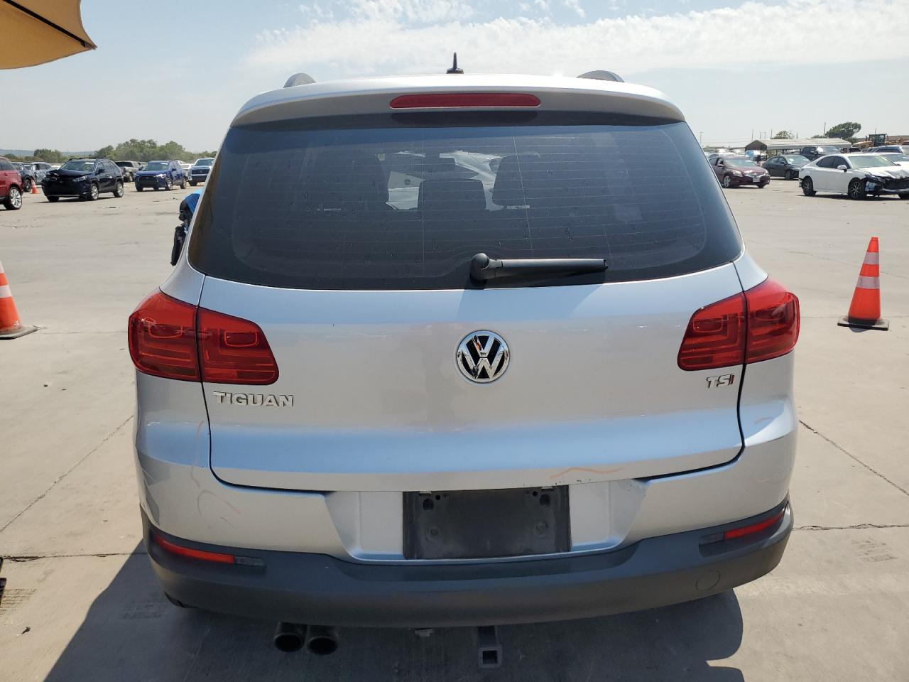 2016 Volkswagen Tiguan S VIN: WVGAV7AX3GW602565 Lot: 67310394