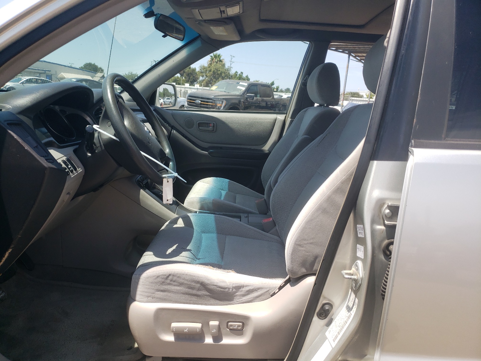 JTEGF21A620039495 2002 Toyota Highlander Limited