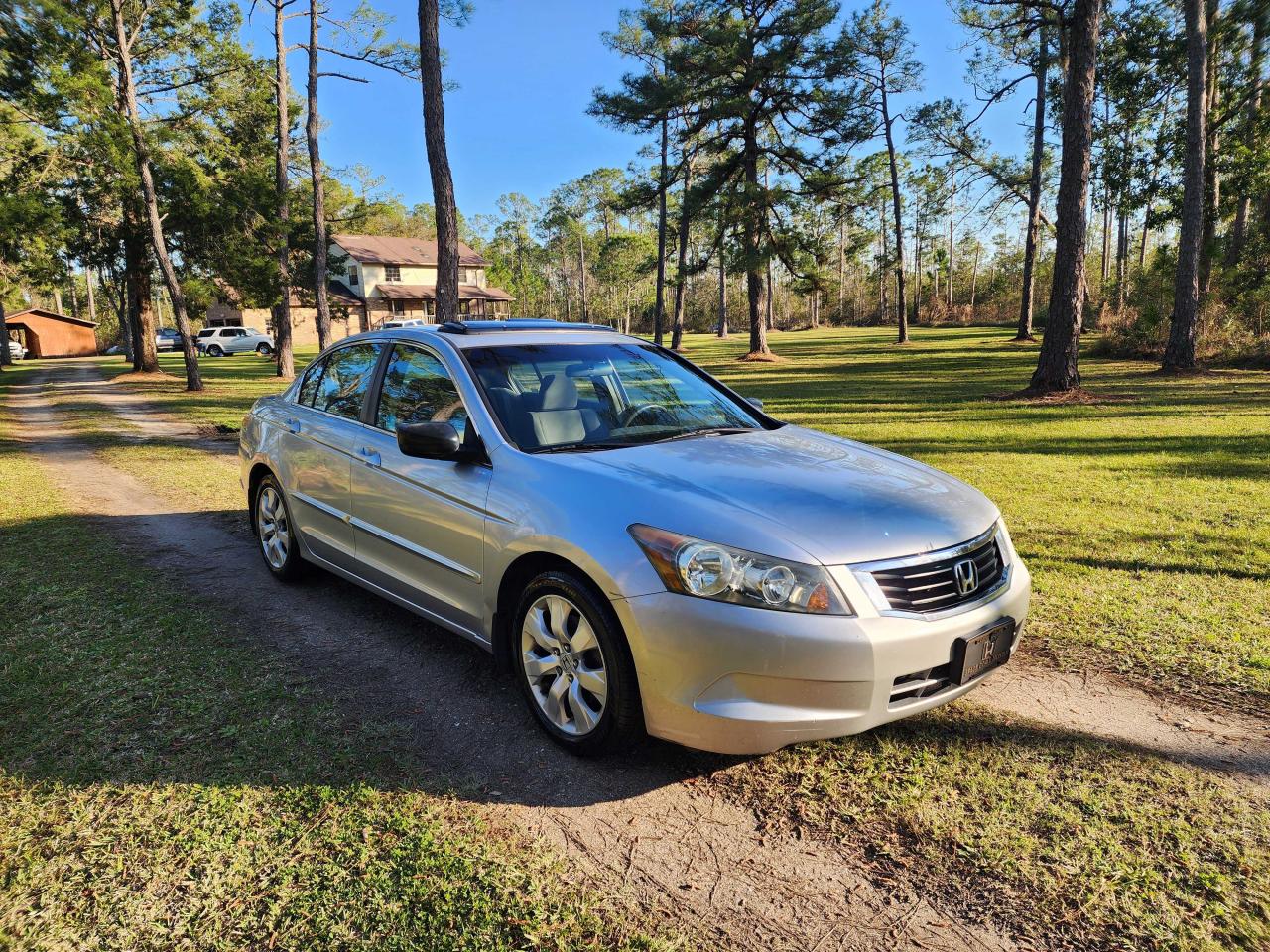 2008 Honda Accord Ex VIN: 1HGCP26718A073510 Lot: 66889374