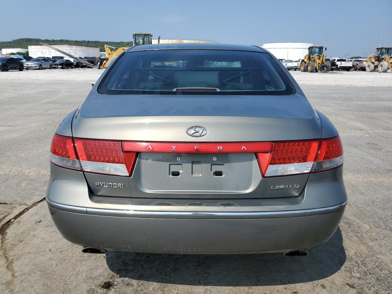 2006 Hyundai Azera Se VIN: KMHFC46F26A098788 Lot: 68390424