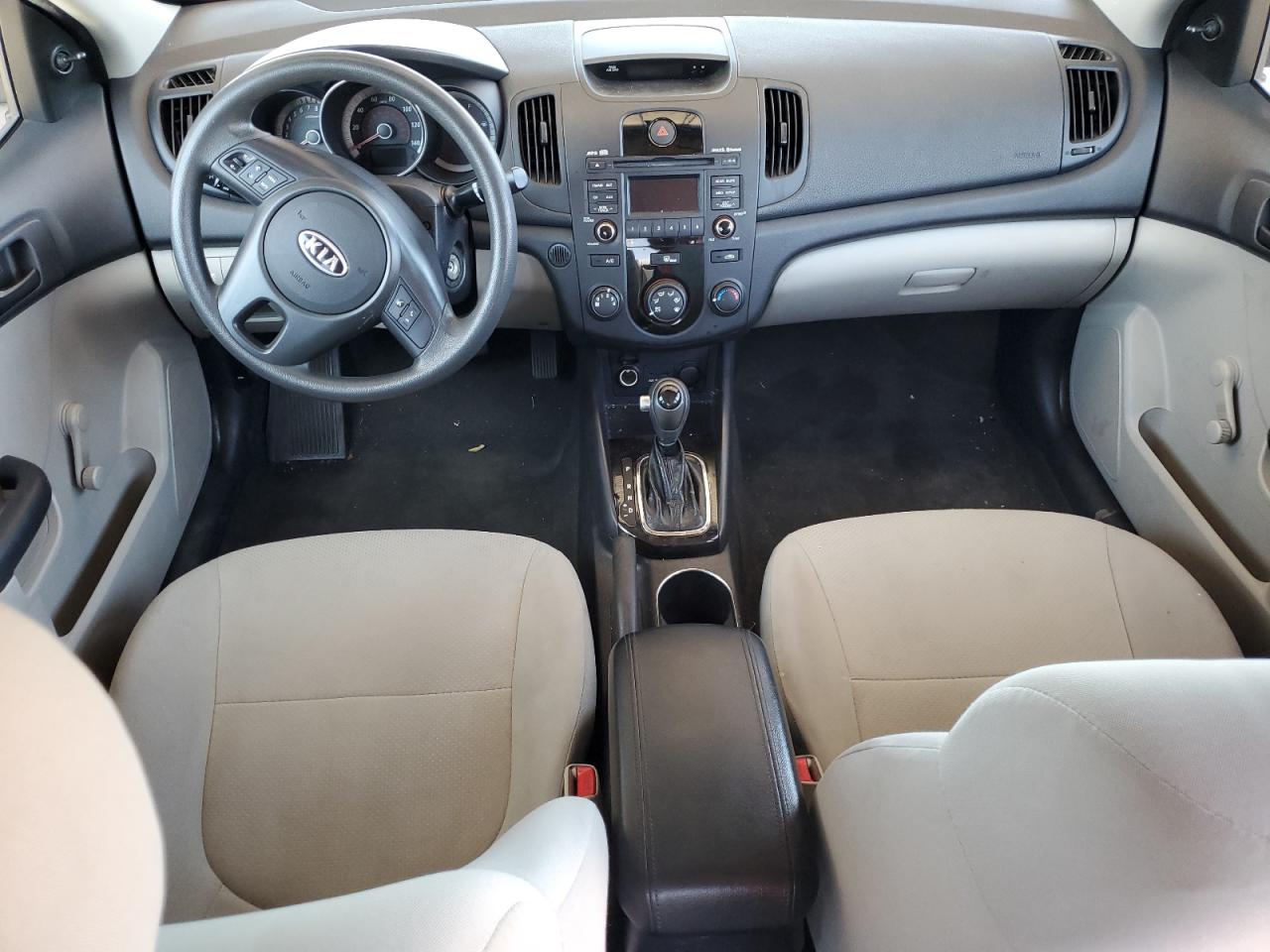 2012 Kia Forte - Image 8