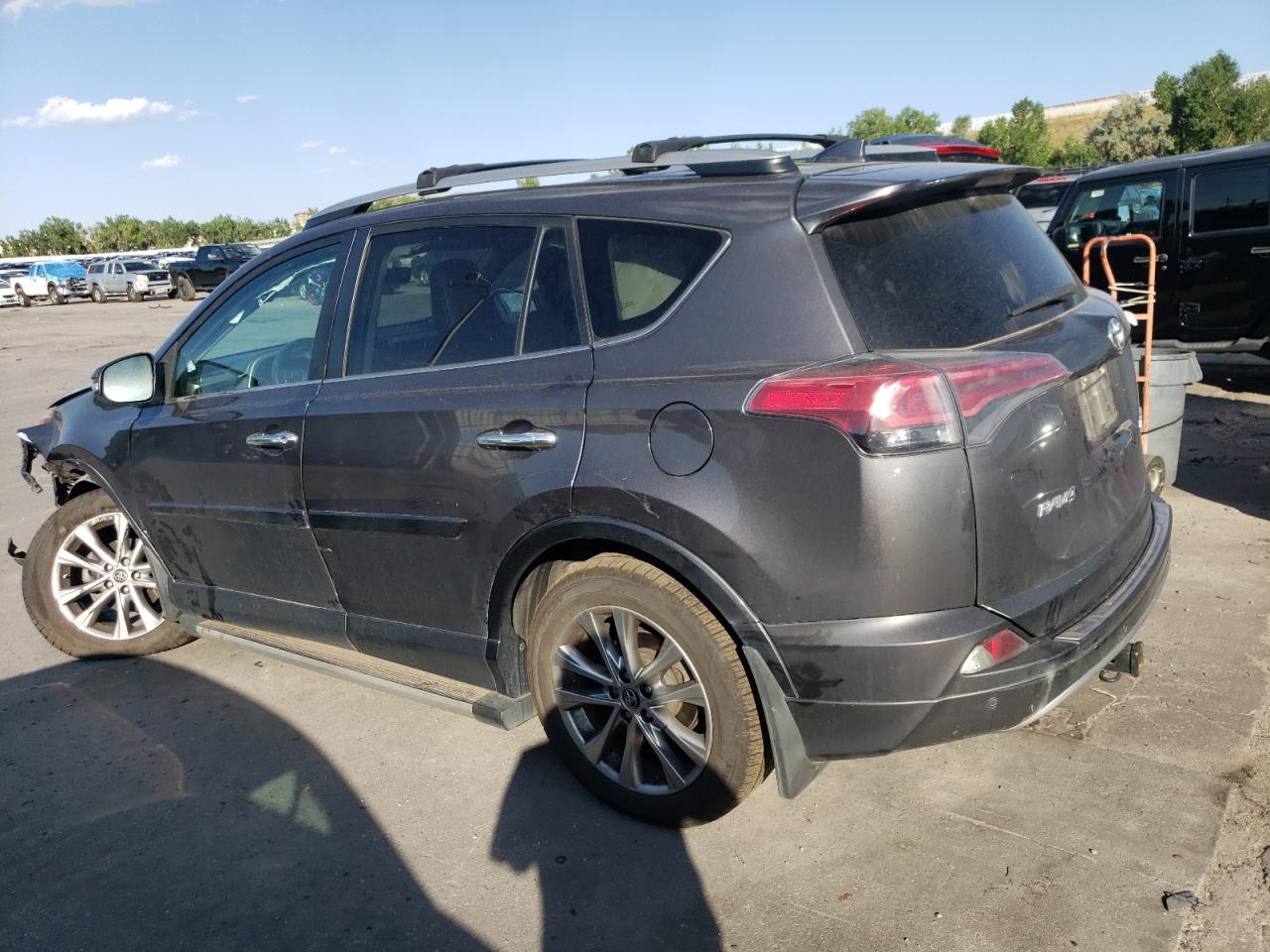 2T3DFREV6HW544504 2017 TOYOTA RAV 4 - Image 2