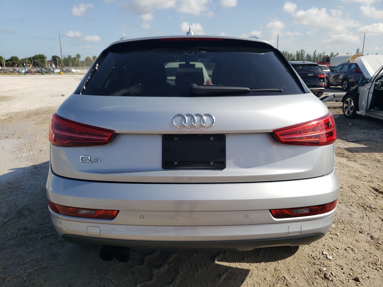 WA1BCCFSXHR014452 2017 Audi Q3 Premium