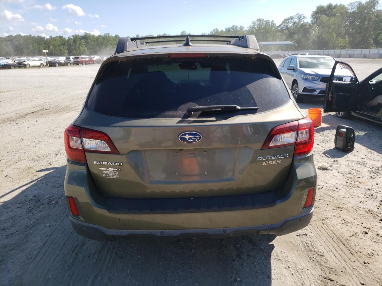 4S4BSANC9H3283483 2017 Subaru Outback 2.5I Limited