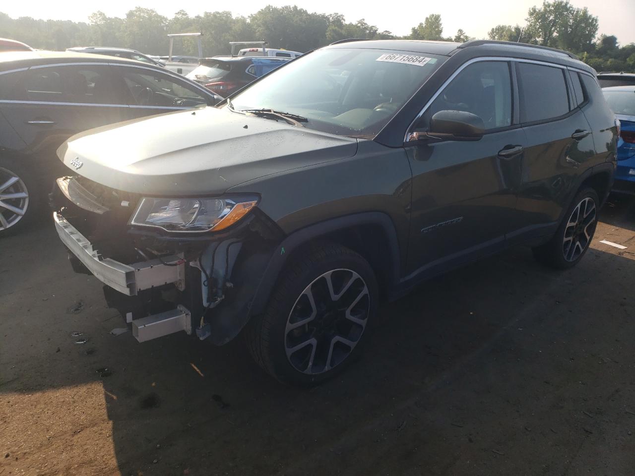 3C4NJDCB3JT114411 2018 JEEP COMPASS - Image 1