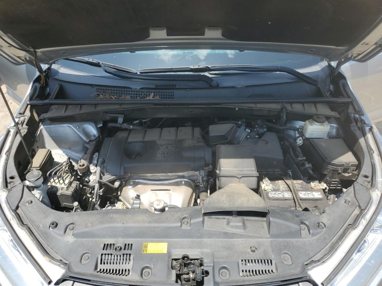 2018 Toyota Highlander Le VIN: 5TDZARFH1JS040205 Lot: 64968194