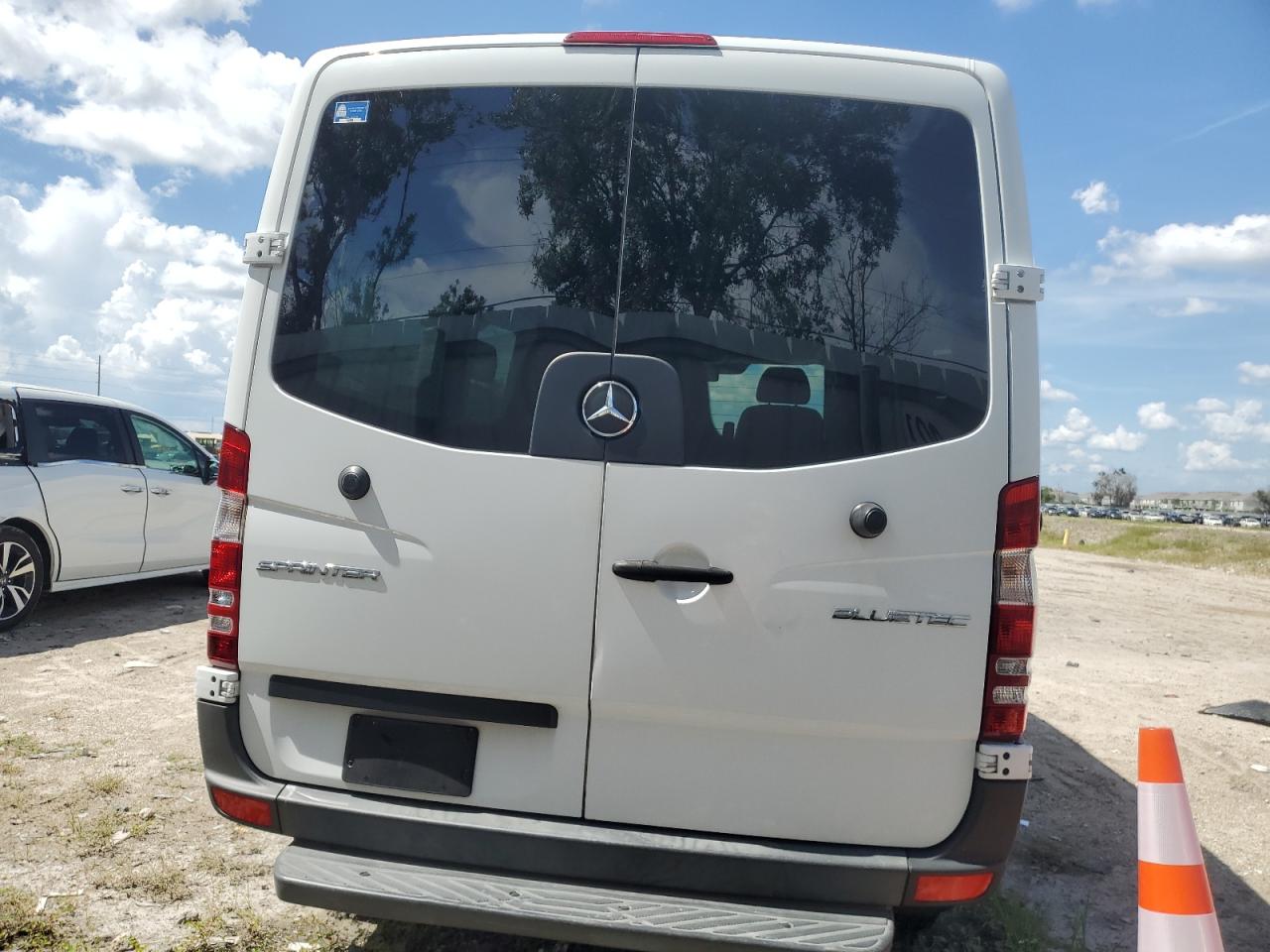 2016 Mercedes-Benz Sprinter 2500 VIN: WDZPE7DD9GP276099 Lot: 65197134