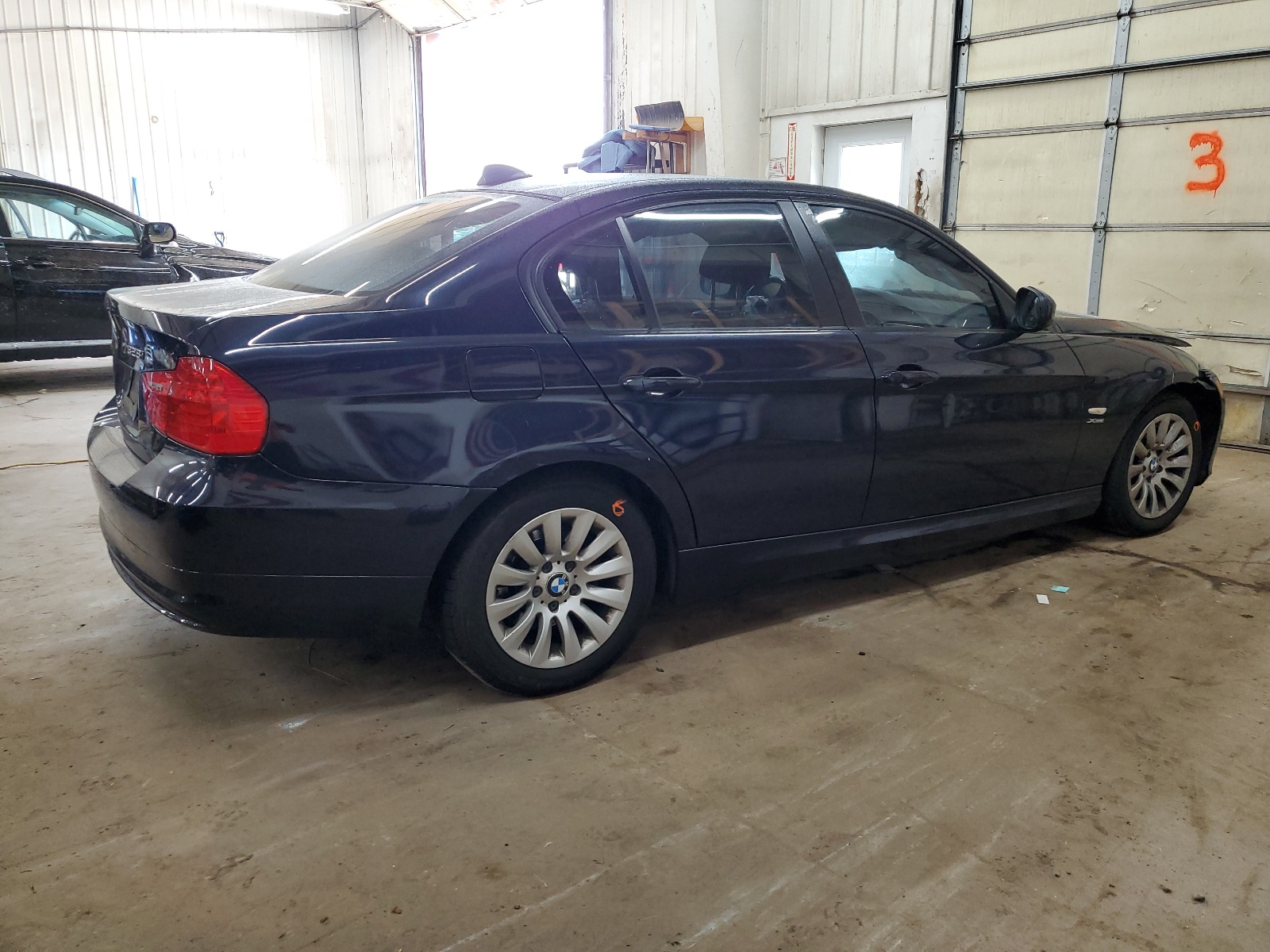 WBAPK73569A451396 2009 BMW 328 Xi