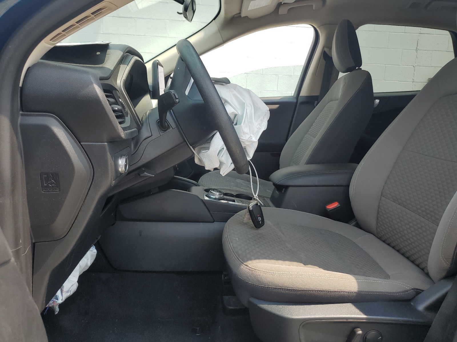 1FMCU9G63LUB63847 2020 Ford Escape Se