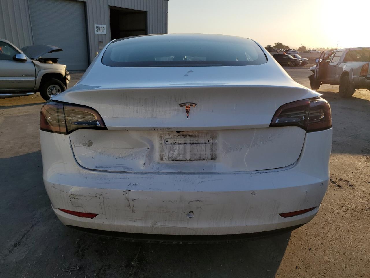 5YJ3E1EA0NF197105 2022 Tesla Model 3