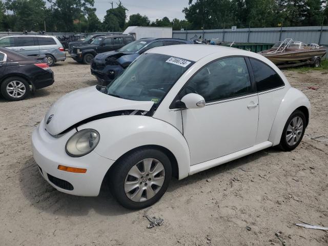 2009 Volkswagen New Beetle S